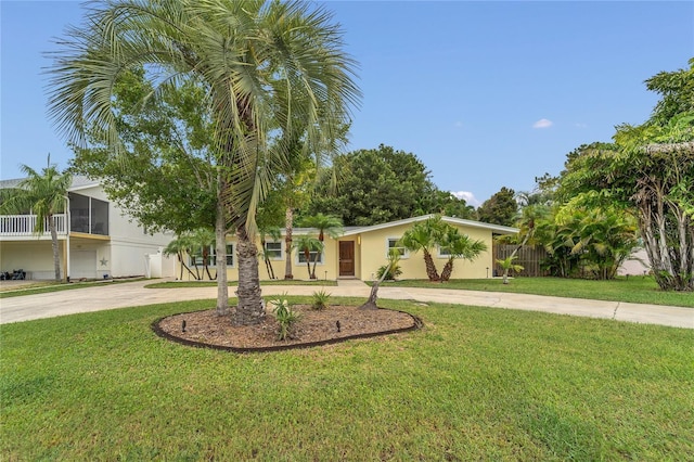 312 Lagoon Dr, Palm Harbor, FL 34683 - photo 2