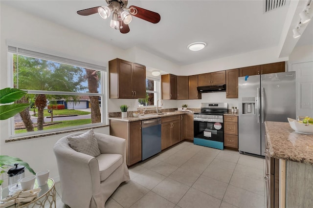 312 Lagoon Dr, Palm Harbor, FL 34683 - photo 11