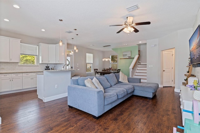 1036 7th St S, Saint Petersburg, FL 33701 - photo 7