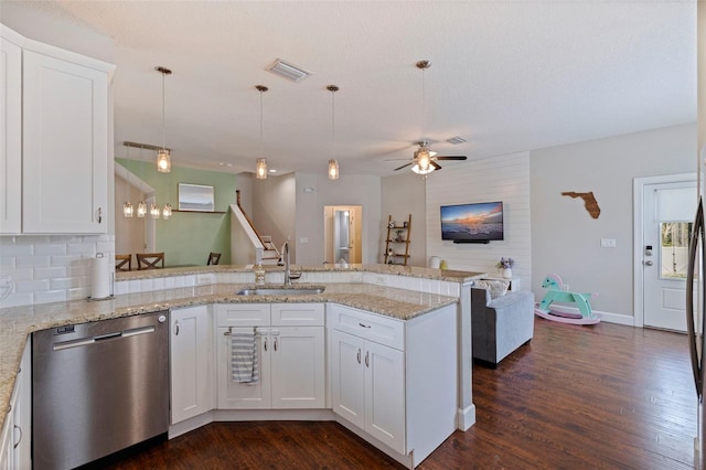 1036 7th St S, Saint Petersburg, FL 33701 - photo 11
