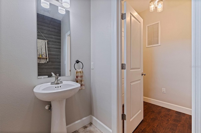 1036 7th St S, Saint Petersburg, FL 33701 - photo 16