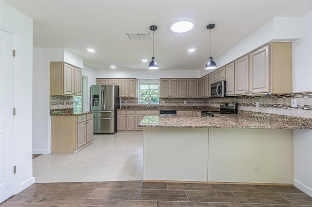 11027 Dormie Dr, San Antonio, FL 33576 - photo 8