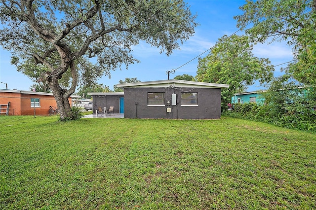 6210 Blossom Ave, Tampa, FL 33614 - photo 2