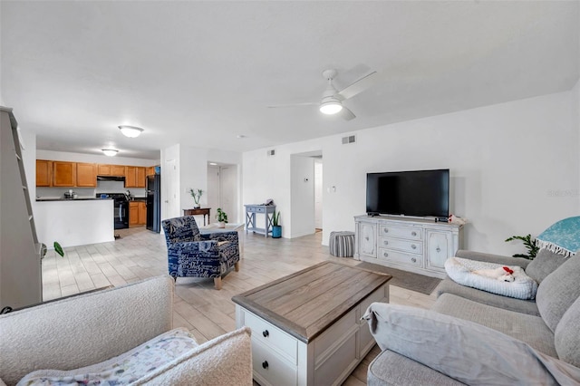 121 Seahorse Dr SE Unit A, Saint Petersburg, FL 33705 - photo 7