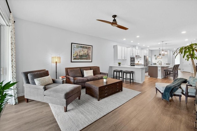 7403 Sungold Meadow Ct, Apollo Beach, FL 33572 - photo 5