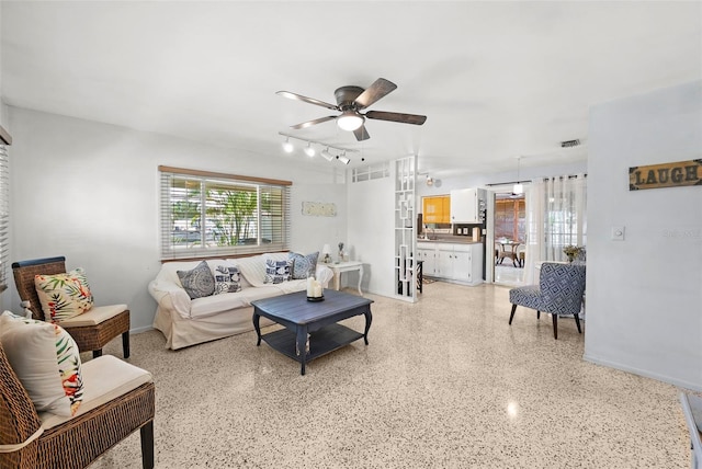10602 105th St, Largo, FL 33773 - photo 4