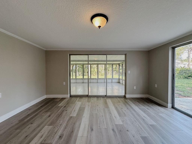 823 Riverside Dr, Tarpon Springs, FL 34689 - photo 31