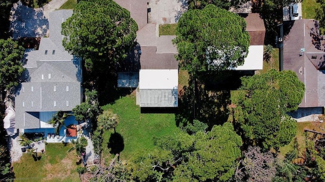 823 Riverside Dr, Tarpon Springs, FL 34689 - photo 43