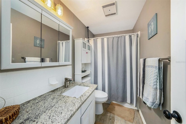 1304 E Court St, Tarpon Springs, FL 34689 - photo 15