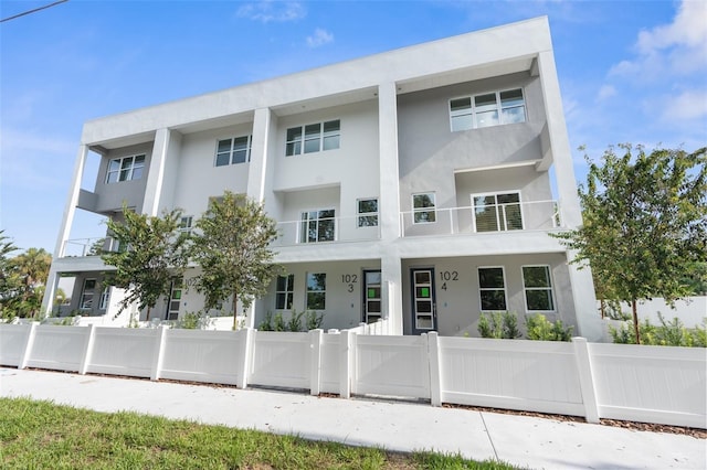 102 E Adalee St Unit 3, Tampa, FL 33603 - photo 1