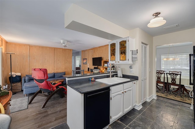 8024 W Hiawatha St, Tampa, FL 33615 - photo 14