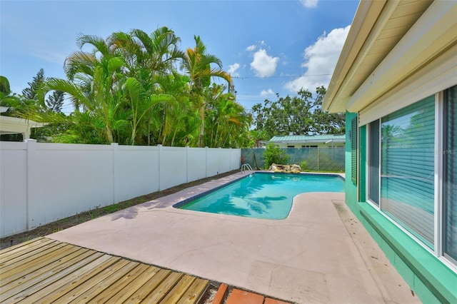 8331 14th Way N, Saint Petersburg, FL 33702 - photo 32