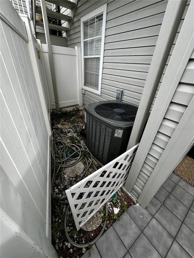 8350 Savannah Trace Cir Unit 201, Tampa, FL 33615 - photo 30