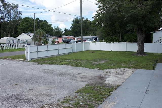 316 E Hydrangia St, Tampa, FL 33612 - photo 5