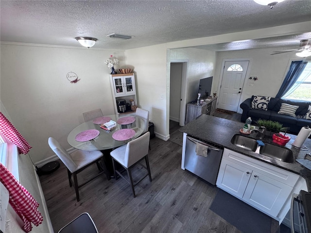 316 E Hydrangia St, Tampa, FL 33612 - photo 8