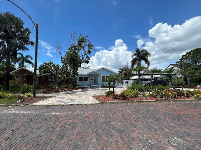 2421 Burlington Ave N, Saint Petersburg, FL 33713 - photo 77