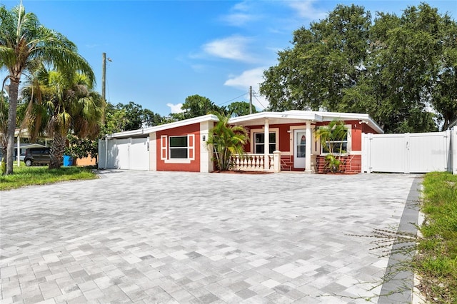 4527 Fountainbleau Rd, Tampa, FL 33634 - photo 6