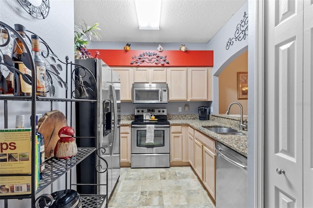 18195 Paradise Point Dr, Tampa, FL 33647 - photo 8