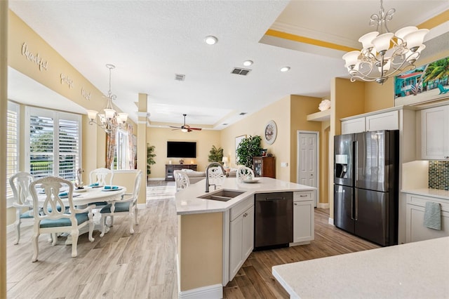 8226 Wild Oaks Cir, Largo, FL 33773 - photo 10