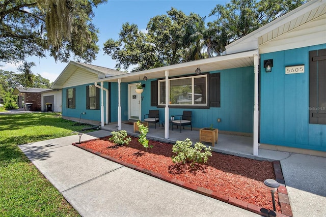 5605 Driftwood Dr, Lakeland, FL 33809 - photo 4