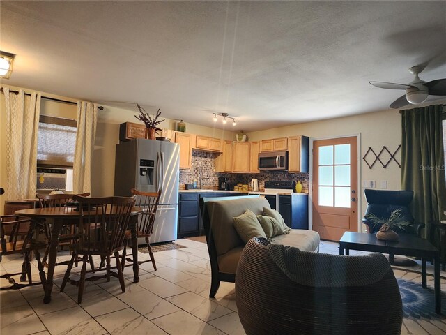 106 W Bates St, Plant City, FL 33563 - photo 5