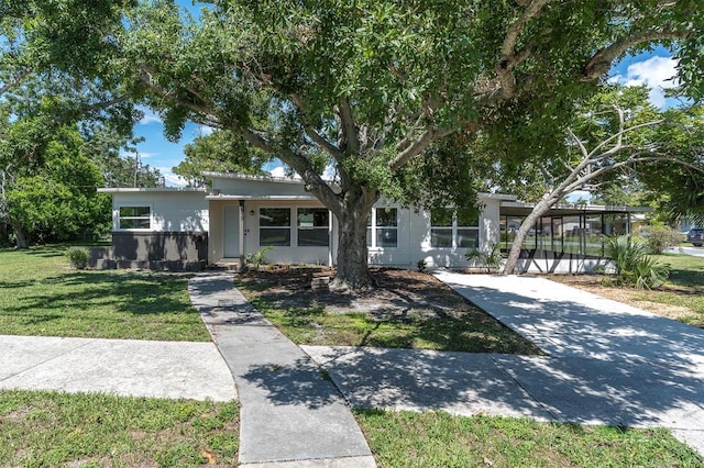 6280 Dr Martin Luther King Jr St S, Saint Petersburg, FL 33705 - photo 2
