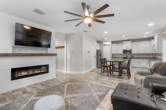 6805 S Englewood Ave, Tampa, FL 33611 - photo 5