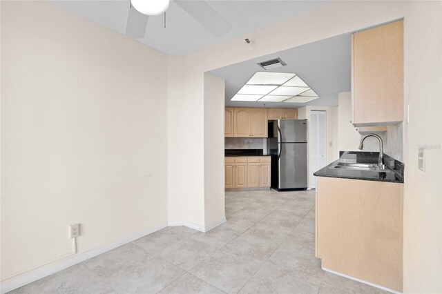 5950 Pelican Bay Plz S Unit 605, Saint Petersburg, FL 33707 - photo 6