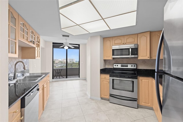 5950 Pelican Bay Plz S Unit 605, Saint Petersburg, FL 33707 - photo 7