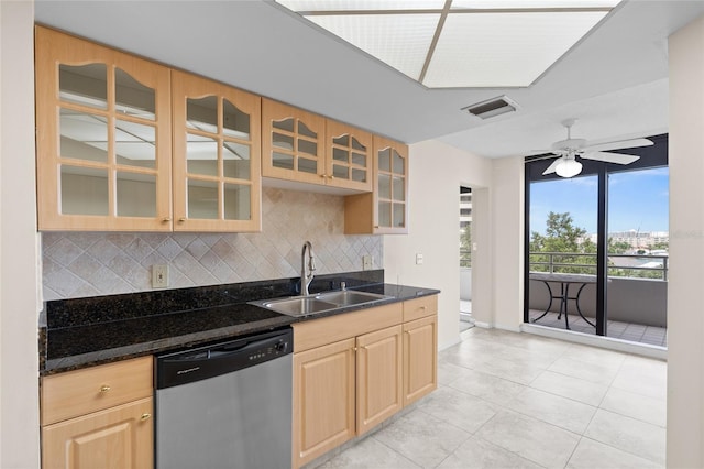5950 Pelican Bay Plz S Unit 605, Saint Petersburg, FL 33707 - photo 8