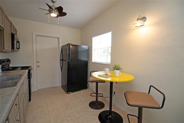 4151 Neptune Dr SE, Saint Petersburg, FL 33705 - photo 9