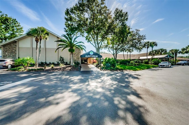 1334 Glengarry Dr, Palm Harbor, FL 34684 - photo 61