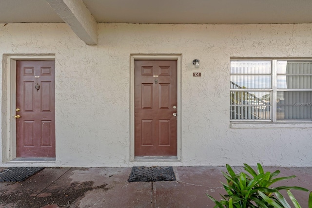 9209 Tudor Dr Unit C104, Tampa, FL 33615 - photo 2
