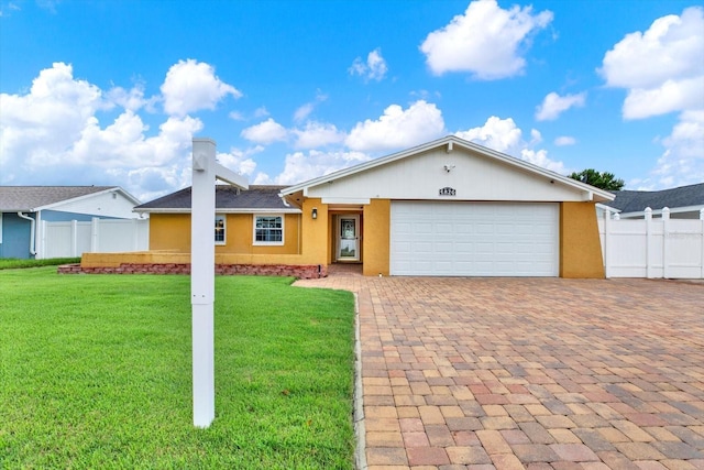 6820 Eden Ln, Tampa, FL 33634 - photo 1