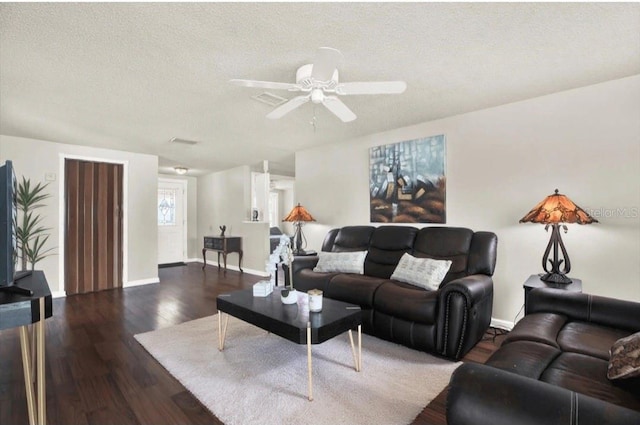 6820 Eden Ln, Tampa, FL 33634 - photo 4