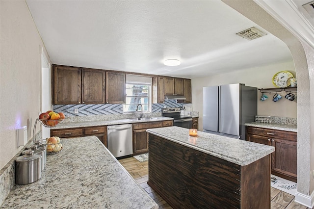 4825 Joyce Dr, Lakeland, FL 33805 - photo 13