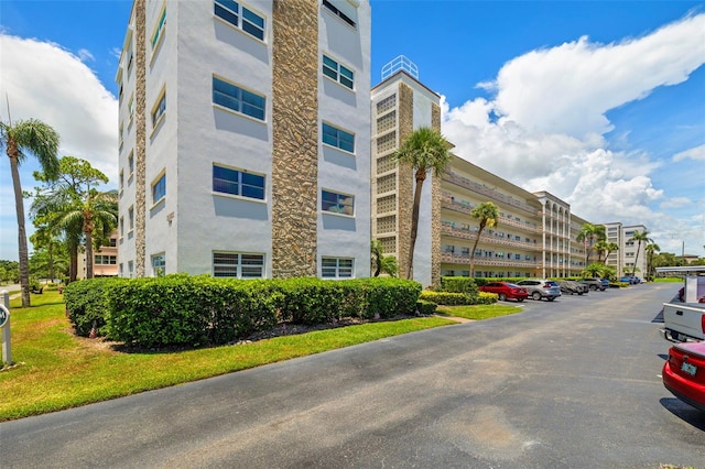 5603 80th St N Unit 202, Saint Petersburg, FL 33709 - photo 1