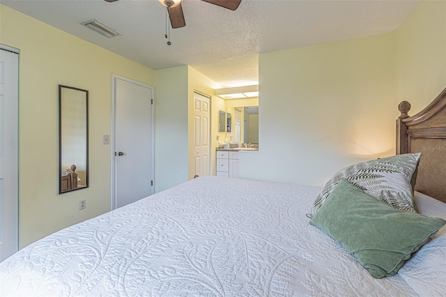 1130 Orange Tree Cir W Unit C, Palm Harbor, FL 34684 - photo 13