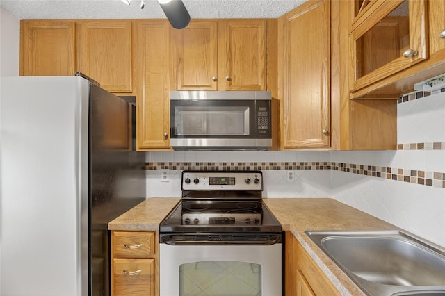 1626 Costa St, Sun City Center, FL 33573 - photo 19