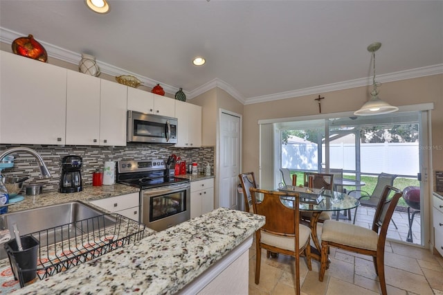 11546 Crestlake Village Dr, Riverview, FL 33569 - photo 12