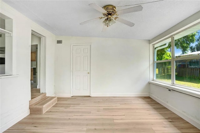 2521 Highland Acres Dr, Clearwater, FL 33761 - photo 3