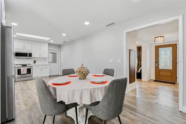 7910 W Pocahontas Ave, Tampa, FL 33615 - photo 14