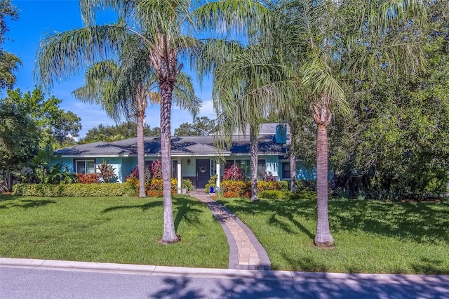 2 Evonaire Cir, Belleair, FL 33756 - photo 1