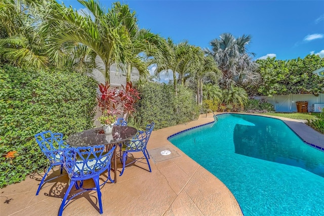 2 Evonaire Cir, Belleair, FL 33756 - photo 49