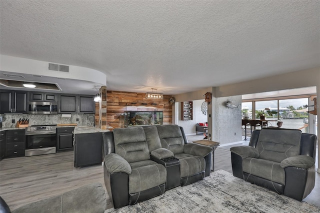 818 Symphony Isles Blvd, Apollo Beach, FL 33572 - photo 3