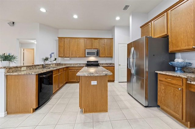 5454 Spectacular Bid Dr, Wesley Chapel, FL 33544 - photo 18