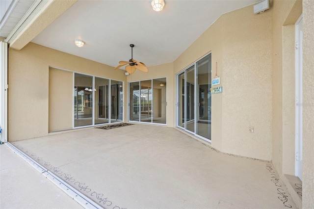 5454 Spectacular Bid Dr, Wesley Chapel, FL 33544 - photo 39