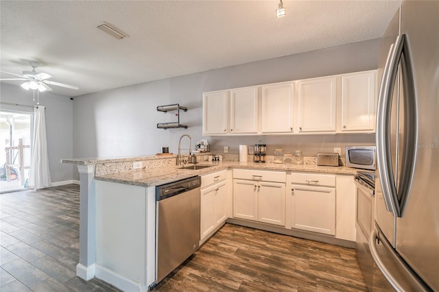 3421 Santa Rita Ln, Land O Lakes, FL 34639 - photo 12