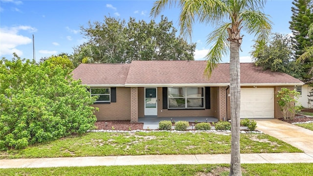 5722 Mariposa Dr, Holiday, FL 34690 - photo 1