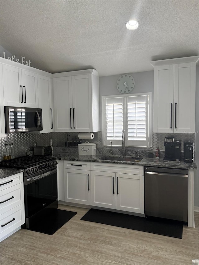 2634 Rosehaven Dr, Wesley Chapel, FL 33544 - photo 4